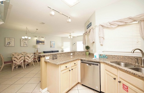 Holiday Isle Condo | Condo #9241 – 3BR on the Beachwalk! Pet Friendly