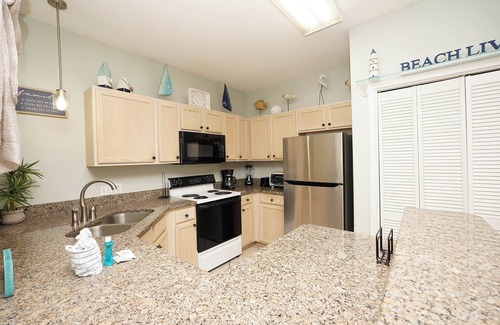 Holiday Isle Condo | Condo #9241 – 3BR on the Beachwalk! Pet Friendly