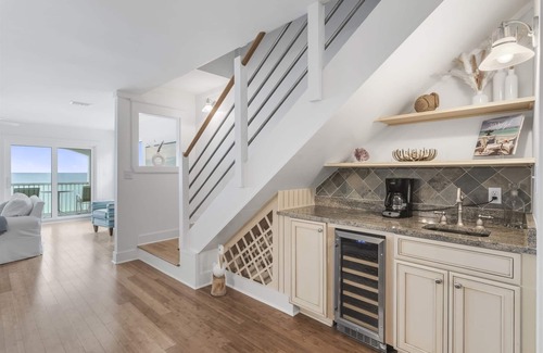 Seacrest Condo | Corner GULF FRONT unit and Renovated - Endless Gulf Views - `Sea You Again`