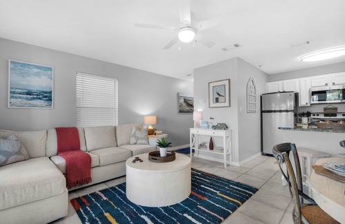 Crystal Beach Condo | Cozy 1-bedroom condo in wonderful Destin with AC