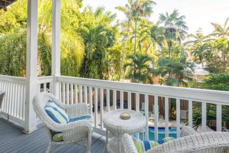 Key West Historic District Hotel | Curry House- 3rd Floor, King Bed, & Balcony Room 8