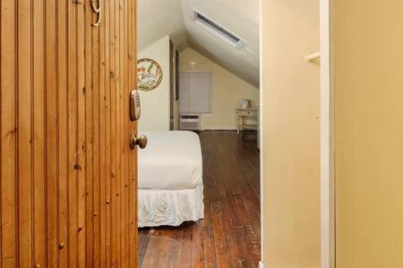 Key West Historic District House | Curry House - Room 9
