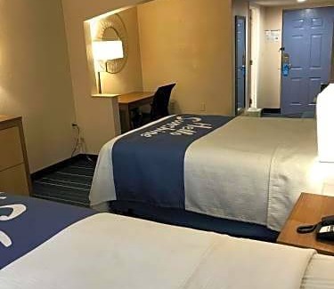 Panama City Hotel | Days Inn by Wyndham Panama City