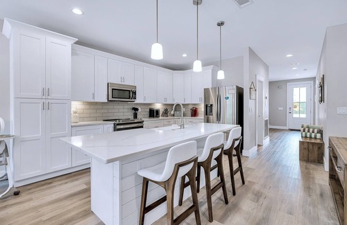 Frangista Beach House | Deja Blue: Private beach steps away, Golf cart, Heated pool, Bunk rooms
