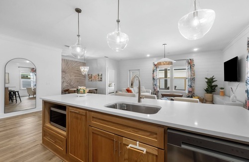 Riviera Beach House | Designer House-Pool-Walk 2 beach
