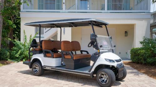 Frangista Beach House | Destin Dream by AvantStay 2-Story Home Walk to Beach
