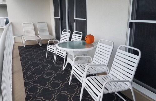 Destin Condo | DESTIN SUNSET PARADISE! 3BR/2BA - 7th Fl - Gulf, Harbor & Lake View - LOCATION!