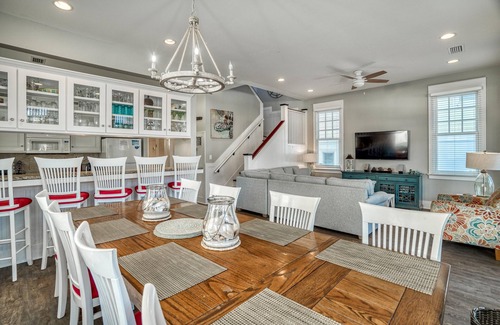 Frangista Beach House | Discounts Oct-Dec*Beach Svc*Private Beach*Dogs OK