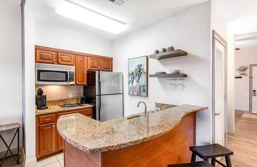 Sunnyside Apartment | Dog-friendly, lakefront condo with WiFi, pool, hot tub, tennis, & beach access