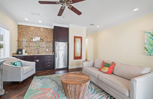 Crystal Beach House | Dolphin Retreat | Pool, Golf Cart, Guest House & Steps to Beach! Pet Friendly!