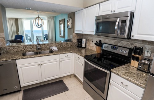 Gulf Lagoon Beach Condo | E1201 Million Dollar View! 3 Gulf Front Pools, Gated Condo