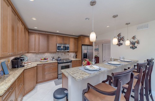Naples House | Eagles Nest Florida: Peaceful Retreat, 5 mile to beach