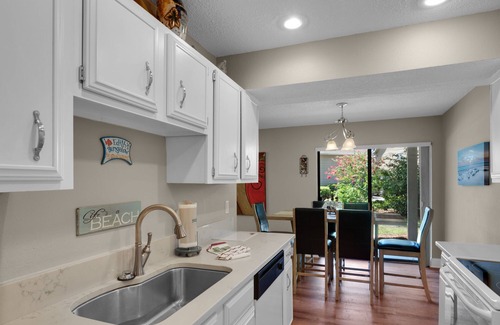 Miramar Beach Condo | Edith's Bungalow in Beautiful Seascape! - Great Vacation Value and location!