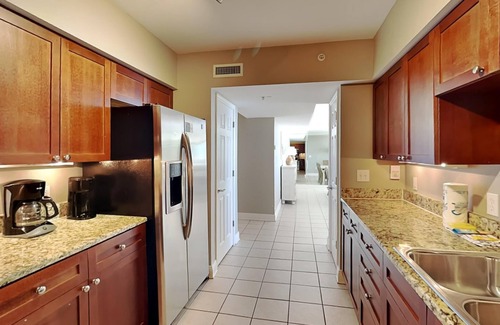 Panama City Beach Condo | Emerald Beach Resort by Southern Vacation Rentals