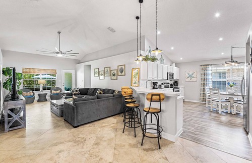 Fort Walton Beach - Destin House | EMERALD HAVEN, Walk to Deeded Beach, Hot Tub, Bunkroom, Sleeps 12!