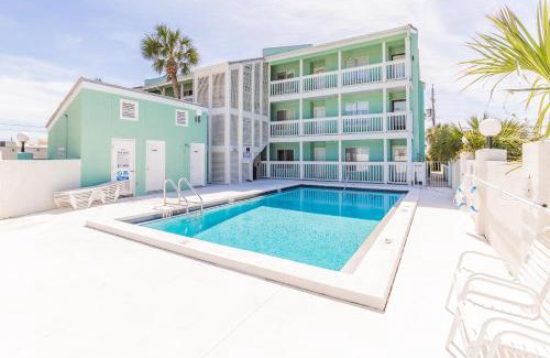 Laguna Beach Apartment | Emerald Shores #1001 Condo