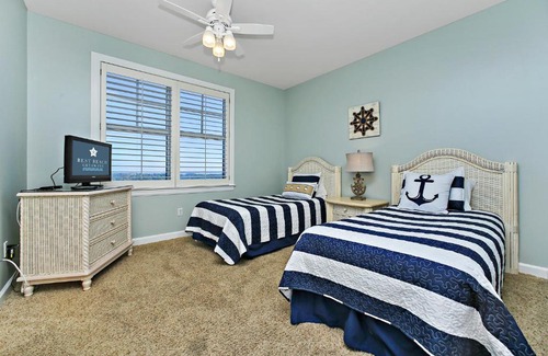 Silver Sands Beach Apartment | En Soleil 1111 East- 277047