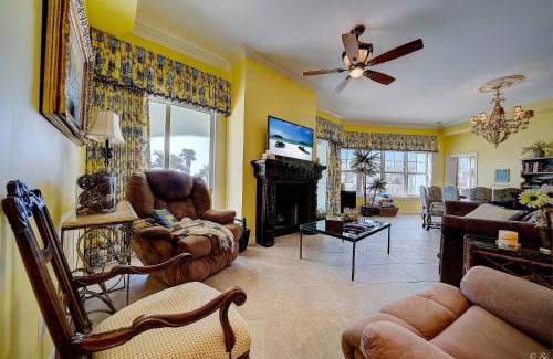Silver Sands Beach Apartment | En Soleil #121 West