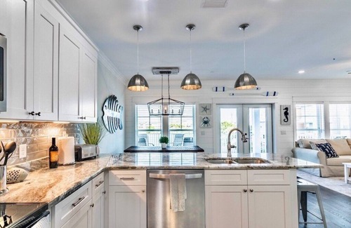 Riviera Beach House | Family Beach House with Gulf, Pool & Lake Views - 21yo & UP