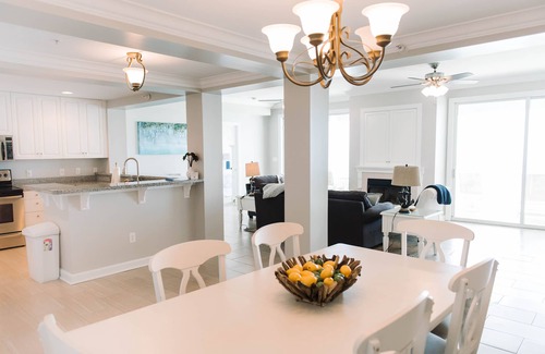 Silver Sands Beach Condo | For Stunning Gulf Views And Evening Sunsets #1322 Is Your Home Away From Home.