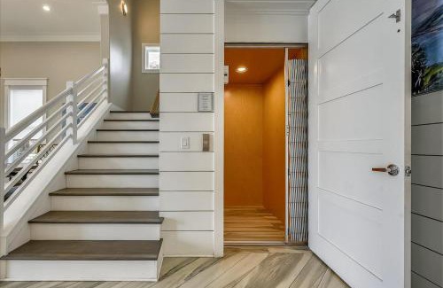 Seacrest House | Four Blue Palms by 30A Escapes