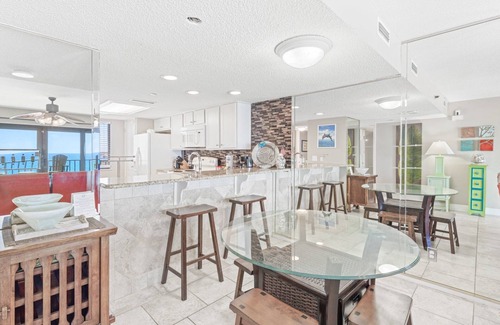 Lower Grand Lagoon Condo | Free Beach Package | Huge Balcony | Steps to Beach | FLPCB98