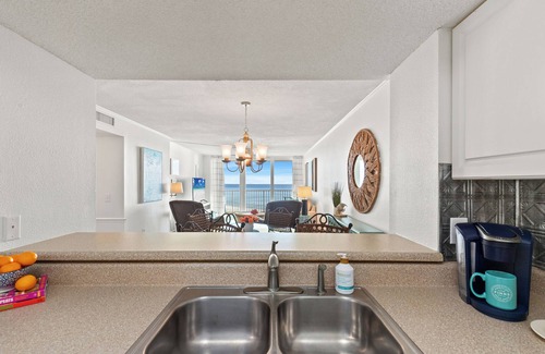 Gulf Lagoon Beach Condo | FREE BEACH SERVICE thru Oct 🏖️ Fall Dates Available🏝️Check out our reviews! 🌟