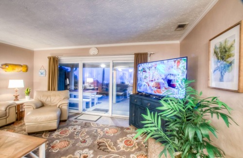 Laguna Beach Estates House | Fun Home! 3BD 3BA, On The Sand!