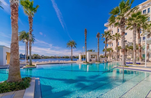 Sunnyside House | "Gemstone" | 5-Minutes to the Beach | Free Beach Chair Service