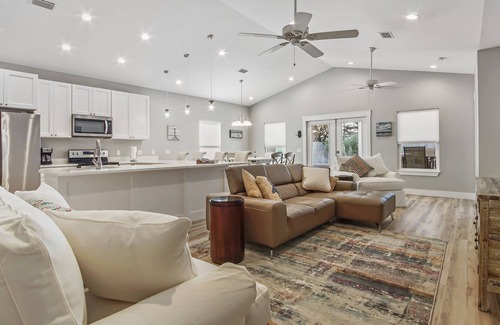 Laguna Beach Estates House | "GONE COASTAL'"JUST STEPS TO SUGAR WHITE SANDS AND EMERALD WATERS