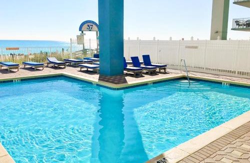 Long Beach Apartment | Grandview East 1503