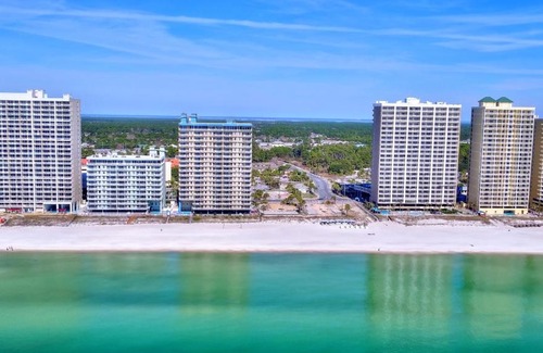 Long Beach Apartment | Grandview East Resort by Resort Collection