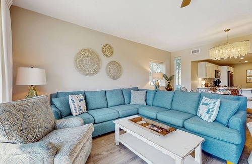 Rosemary Beach Condo | Great condo just steps from the Gulf waters with hot tub, pool & pickleball