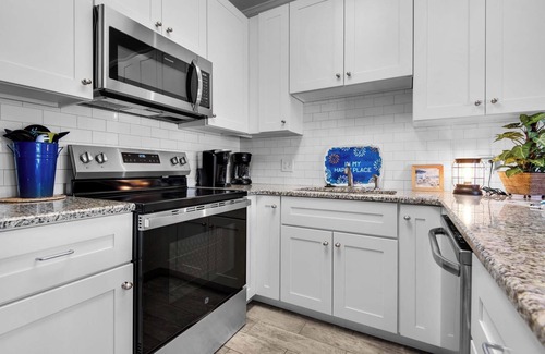 Crystal Beach Condo | ☀Ground Floor~Walk 2 Beach~Community Pool~1BR+Bunk Caribbean Dunes 120🌴