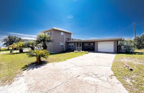 Alligator Point House | Gulf Coast Getaway Steps To Beach Dog Friendly Fenced Yard Ground Level Bedrooms
