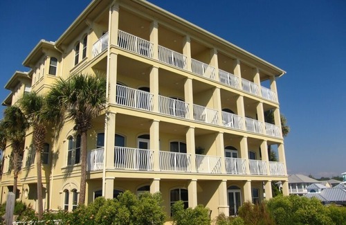 Gulf Place Condo | Gulf front condo, 1st floor- walk out to beach, Pool, Santa Rosa beach