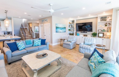 Dune Allen Beach House | Gulf Front - For Ocean Lovers! Communal Pool, Santa Rosa Beach