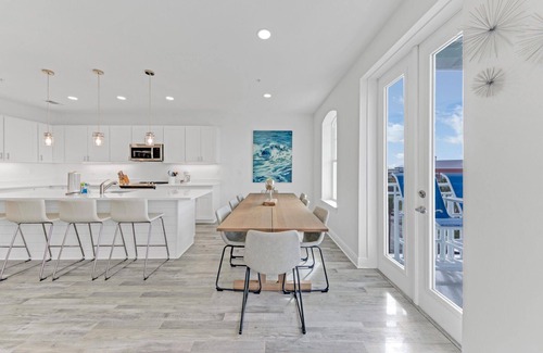 Gulf Place Condo | Gulf Place Residences Unit 304, Gulf View, NEW PROPERTY 4 Min walk to Beach