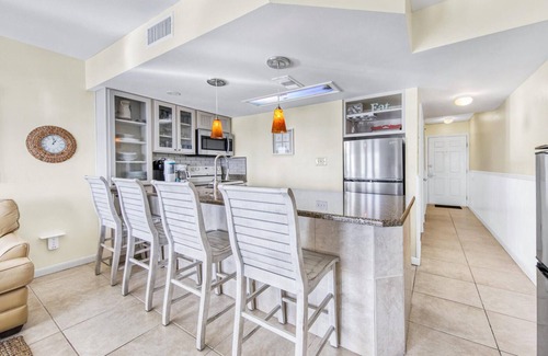 Fort Walton Beach - Destin Condo | Gulf Views! Private Beach! Gulfview I 315!