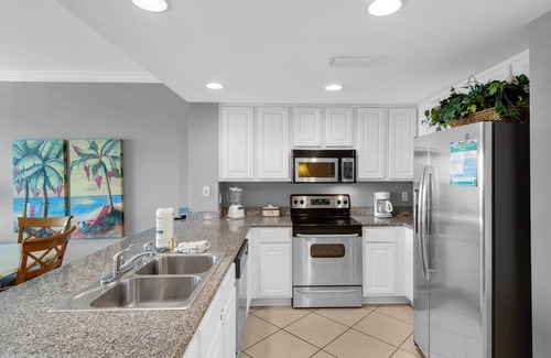 Long Beach Condo | GulfFRONT~Beach Access~Heated Pool/Grill~3BR Grandview East 502