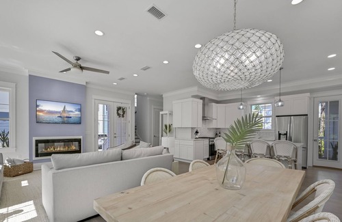 Treetop House | Happinest 🏖 Brand New Luxury Home 🏖Sleeps 19 🏖Beach Bonfires in May - Aug 2023