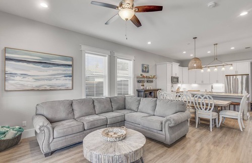 Laguna Beach Estates House | Heated Private Pool. 900 feet to Beach. Playground. King Beds,Bikes,Beach Chairs