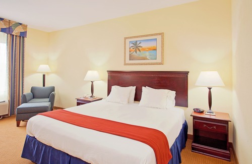 Callaway Hotel | Holiday Inn Express Hotel & Suites Panama City-Tyndall, an Ihg Hotel