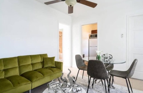 Downtown Hollywood Apartment | Homey Sunset Hollywood Home Apt5