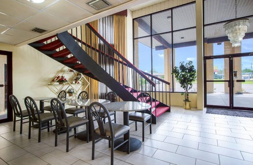 Bonifay Hotel | Hotel ∙ 127 guests