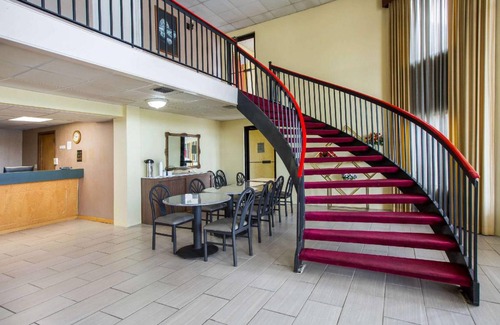 Bonifay Hotel | Hotel ∙ 127 guests