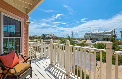 Navarre Beach House | House ∙ 2 bedrooms ∙ 6 guests