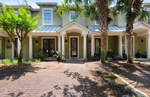 Gulf Place House | House ∙ 3 bedrooms ∙ 6 guests