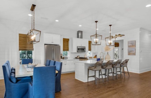 Watercolor House | House ∙ 4 bedrooms ∙ 12 guests