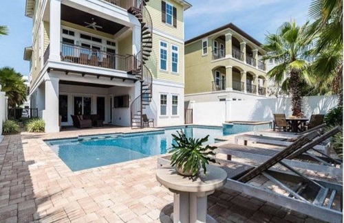 Frangista Beach House | House ∙ 7 bedrooms ∙ 22 guests